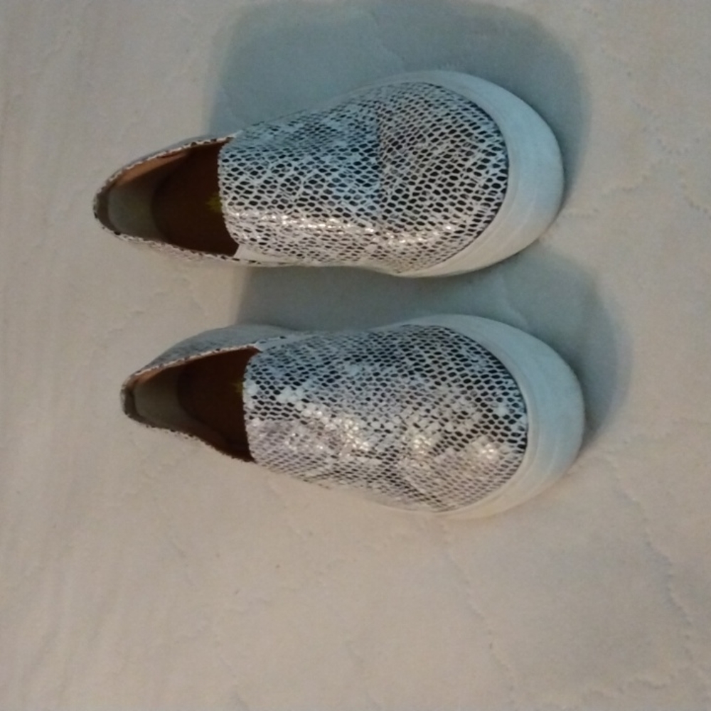 Volatile slip on shoes